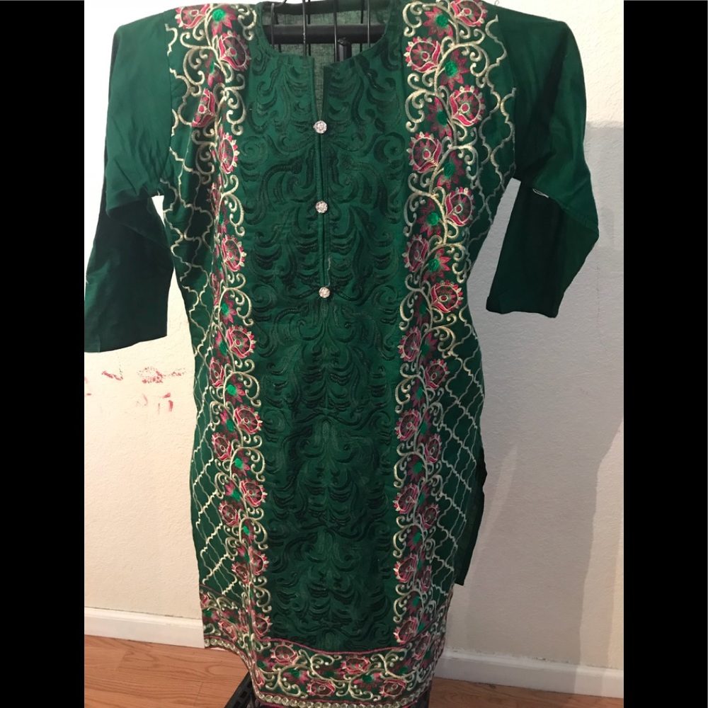 Pakistani kurta